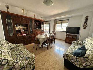 Pis a La Constitución-Canaleta. Piso en venta en mislata