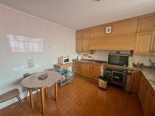 Maison à La Constitución-Canaleta. Casa en venta en mislata