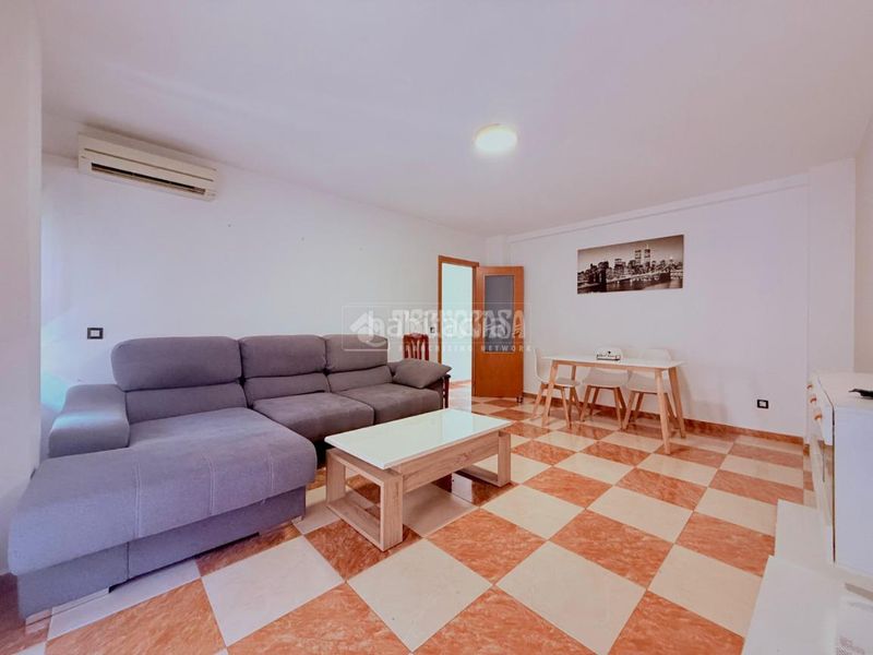 Foto a9bad12a-b304-4e6e-9e76-8d35b54772bd. Piso  en venta en País Valencià Mislata