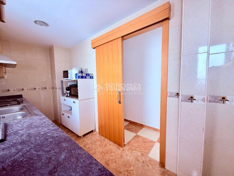 Foto fb130a7a-0f8f-4d03-b807-1005b53de236. Piso  en venta en País Valencià Mislata