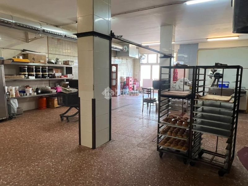 Foto 81a013fc-c6a8-48d4-babe-c1d4d94a11b7. Local comercial a Cardenal Benlloch Mislata