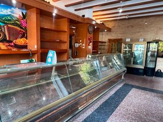 Business premise in Cardenal Benlloch. Traspaso en venta en mislata