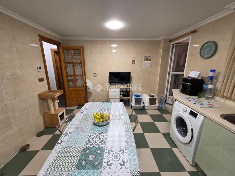 Foto 0bbe3085-0133-4594-8652-60ec5898df89. Pis a Cardenal Benlloch Mislata