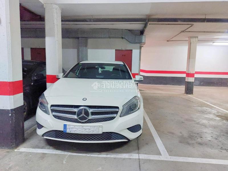 Foto 1fd31aa9-c61f-4d37-be4d-5b014c26e020. Parking coche boxplaza de garaje en venta en Miralbueno Zaragoza