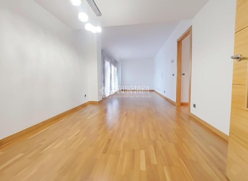 Foto 00b9ac69-2a69-465b-b80b-05bef59f0800. Affitto appartamento in Miralbueno Zaragoza