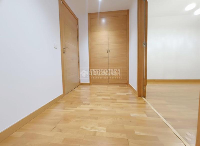 Foto 9f2da4a2-f840-4002-8d5b-3d77073a5bc9. Affitto appartamento in Miralbueno Zaragoza