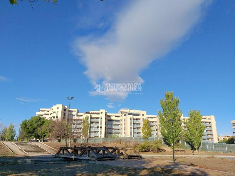 Foto bc563290-3620-445e-bb5b-98af26dbb5d9. Alquiler piso  en alquiler en Miralbueno Zaragoza