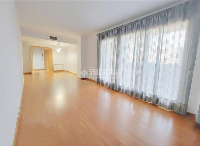 Foto ee3c6bfb-1dc7-4b04-9227-248f88799203. Location appartement dans Miralbueno Zaragoza