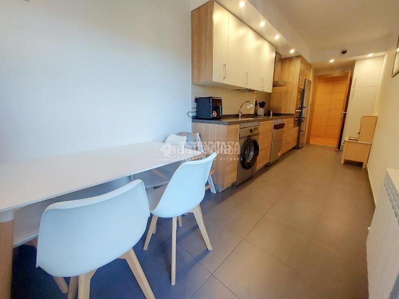 Foto 292600e4-aa15-487f-8e51-84ff96e49bf4. Flat with heating parking pool in Miralbueno Zaragoza