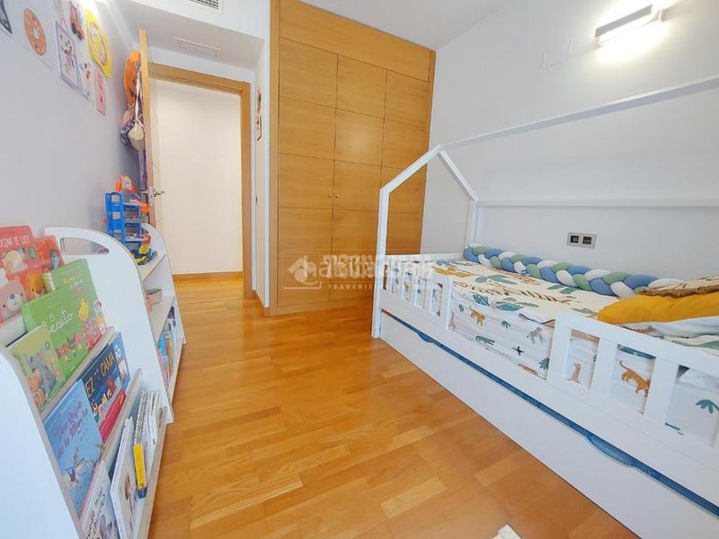 Foto 31c833ef-da2d-4e4c-a1fd-6a1220684f58. Flat with heating parking pool in Miralbueno Zaragoza