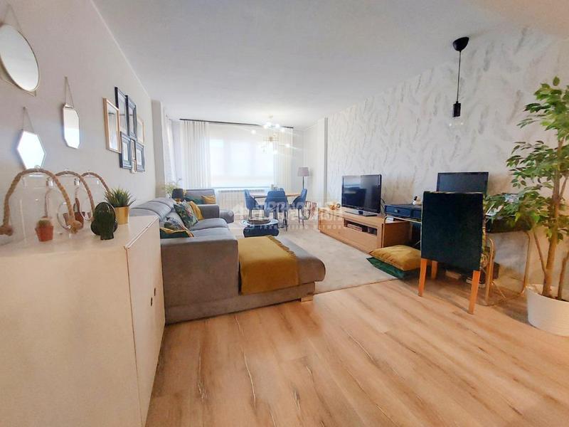 Foto 642e16de-cd17-4194-9123-8ac74c1cbbe3. Appartamento con riscaldamento parcheggio in Miralbueno Zaragoza