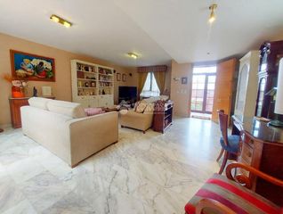 Casa a Miralbueno. Casa en venta en zaragoza