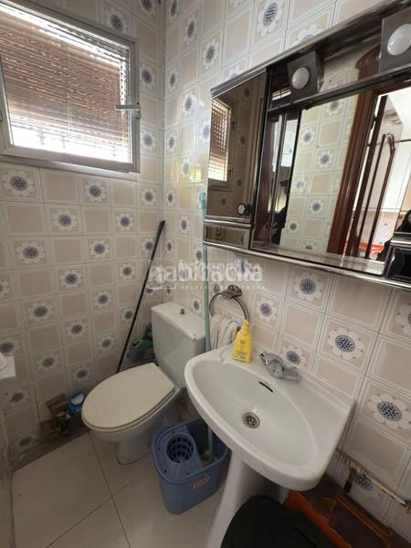 Foto 2a96c858-6541-4a06-b3be-3effe10ccfa0. Casa aparellada a Apóstol Santiago Madrid