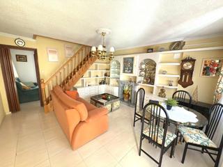 Maison jumelée en Apóstol Santiago. Casa en venta en madrid Maison jumelée en Apóstol Santiago. Casa en venta en madrid