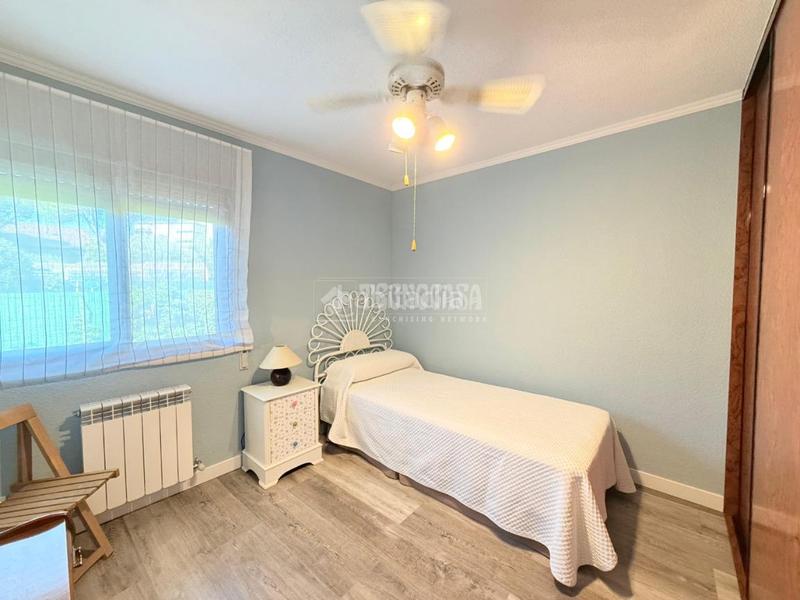 Foto 3b605acc-65f6-4a47-926a-025633091ca2. Casa bifamiliare con riscaldamento parcheggio in Arroyo de la Vega La Moraleja