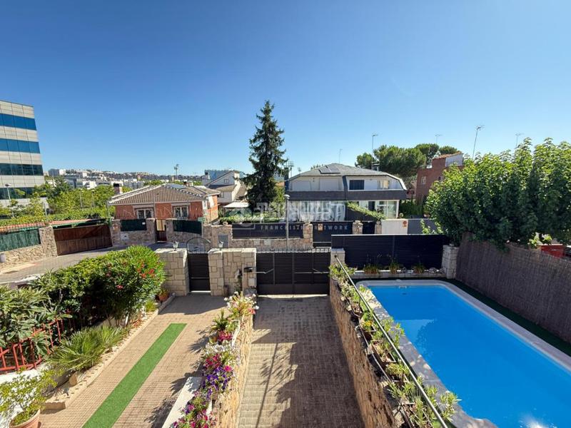 Foto 68eb0423-6aec-40bc-8e61-1afa7fa329cb. Casa bifamiliare con riscaldamento parcheggio in Arroyo de la Vega La Moraleja