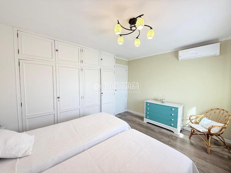 Foto 7cc3c19b-2868-4f70-b9ab-a9c5421b2d81. Casa bifamiliare con riscaldamento parcheggio in Arroyo de la Vega La Moraleja