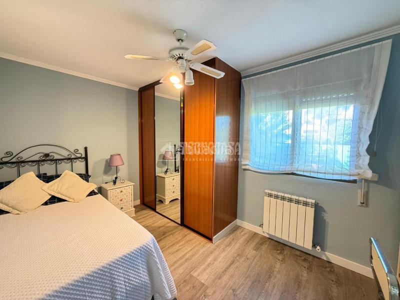 Foto 8510b74c-9740-4f11-8578-6ba06f31d903. Casa bifamiliare con riscaldamento parcheggio in Arroyo de la Vega La Moraleja