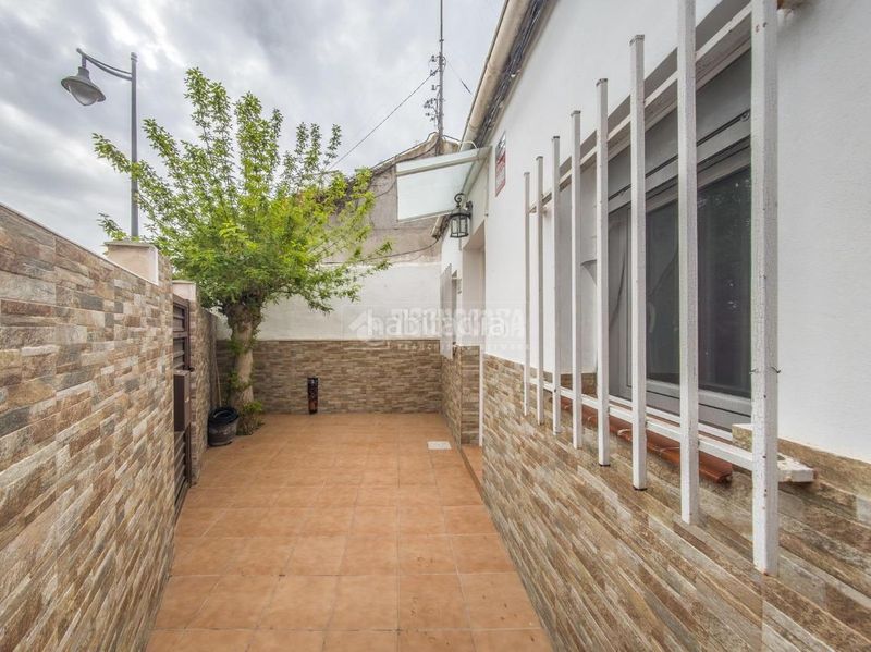 Foto a31e5dd2-7c18-4cdd-b41a-b9406d4adce1. Casa aparellada amb calefacció a Centro Alcobendas
