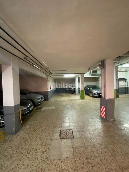Foto cd909efa-d56a-4f70-be5a-db520f735dae. Aparcament cotxe a Centro Alcobendas