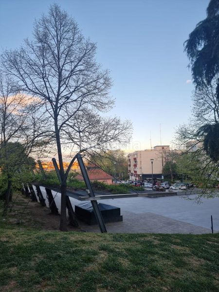 Foto cebd4c5d-4f03-4286-ba4d-0dd30dcf4010. Aparcament cotxe a Centro Alcobendas