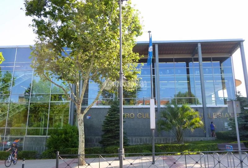 Foto dd6daf0e-f5be-456a-a3f1-0da710756309. Aparcament cotxe a Centro Alcobendas