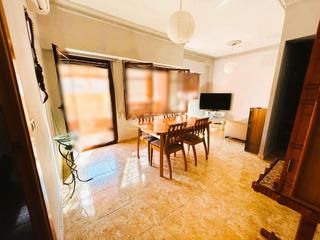 Etagenwohnung in La Creu Coberta. Piso en venta en valencia