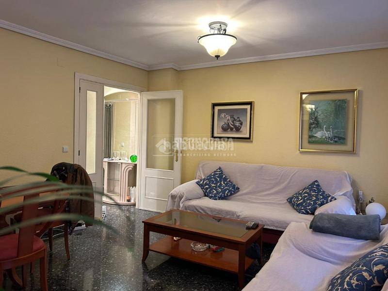 Foto a718df88-dfe5-4138-b0cc-ddac78c0b055. Pis a L´Hort de Senabre Valencia