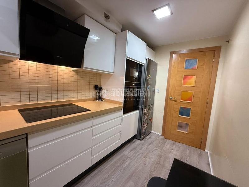 Foto 1bdf0d1c-941f-4db7-8470-405bb853d6bf. Pis amb calefacció aparcament a Sant Marcel·lí Valencia