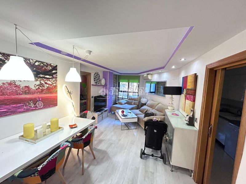 Foto 16dbfc6b-5e59-4675-8584-04546dae2539. Pis amb aparcament a Camí Reial Valencia