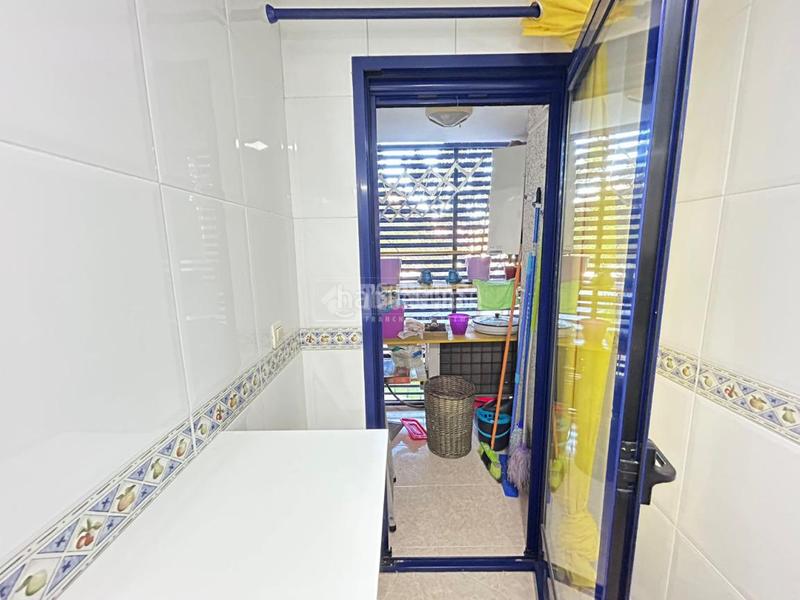 Foto f7d4e5cb-430f-4ccd-886c-e1e14442f3c0. Pis amb aparcament a Camí Reial Valencia