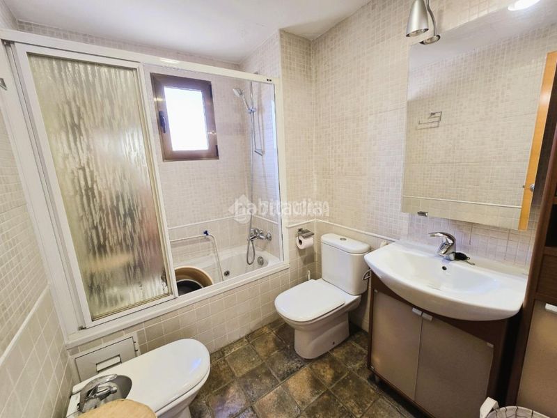 Foto f5ce982e-6dbc-4466-8452-fb80a2a4f09f. Pis a Sant Isidre Valencia