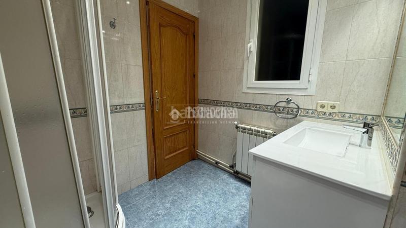 Foto 3af8e4ea-b4e0-4fd6-ae44-80eb68f3263f. Piso  en venta en Embajadores-Lavapiés Madrid