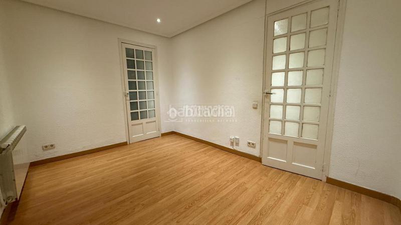 Foto b5057146-92c7-4a5a-ab2b-8e0dc2bb721e. Piso  en venta en Embajadores-Lavapiés Madrid