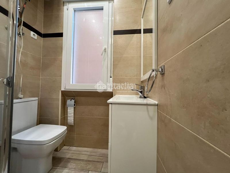 Foto ca5a2935-0ebc-4217-8768-5a22605154e0. Piso  en venta en Embajadores-Lavapiés Madrid
