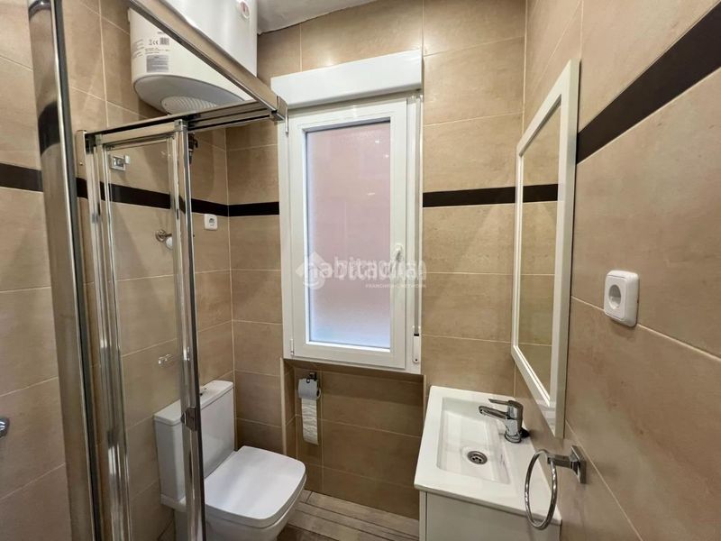 Foto ec04f2ff-d258-4f5c-be09-d04c5bdba776. Piso  en venta en Embajadores-Lavapiés Madrid