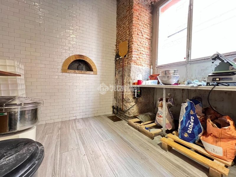Foto fdd610b0-90b1-494e-a910-a33ef4eff780. Local comercial amb calefacció a Embajadores-Lavapiés Madrid