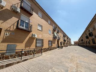 Pis  Av. de san luis. Piso en venta en yepes