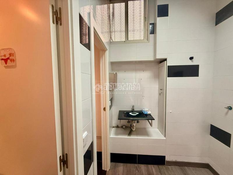 Foto 34a482d1-143b-41ef-90fe-6b85c7196943. Locale commerciale in Centro Aranjuez