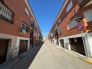 Doppelhaus  C. lillo. Casa en venta en yepes