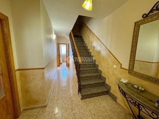 Maison jumelée à Yepes. Casa en venta en yepes