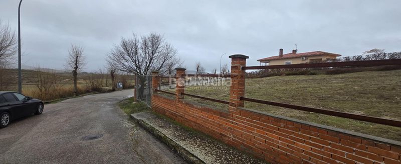 Foto f47ba259-3150-4580-a4b2-c1a1f12a8960. Terreny residencial a Colmenar de Oreja