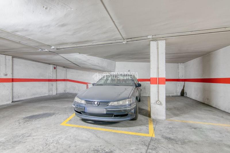 Foto c2caed72-a5e6-4cd7-b0e9-04bcd80f405b. Alquiler parking coche boxplaza de garaje en alquiler en Salamanca