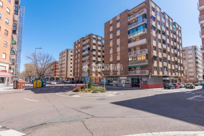 Foto cbe2ea0b-65c8-4ae8-a87c-bae011400ba0. Pis amb calefacció a Garrido Sur Salamanca