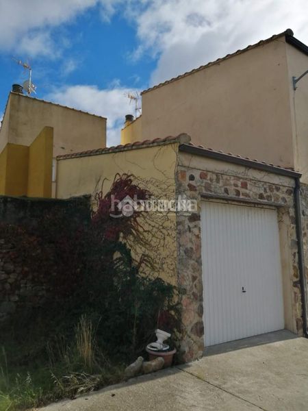 Foto e214e941-1b45-4da3-8088-633a433acbaa. Casa amb calefacció aparcament a Morille