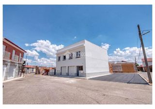 Casa aparellada a Calvarrasa de Abajo. Casa en venta en calvarrasa de abajo