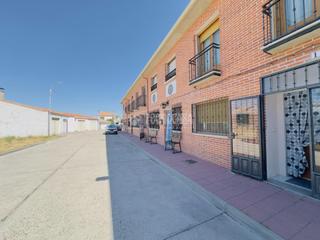 Casa pareada en Nava de la Asunción. Casa en venta en nava de la asunción