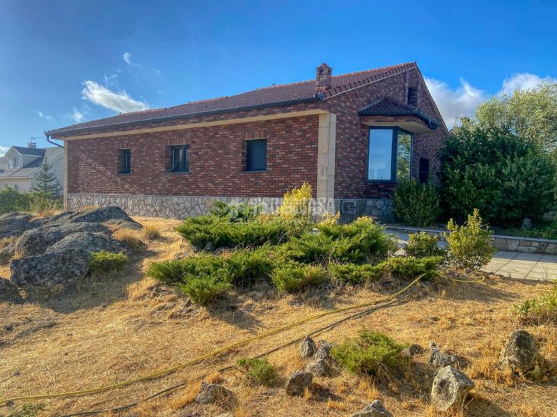 Foto 694fe8d9-8a89-4250-9259-f933c1cc8481. Casa  en venta en el espinar en Los Ángeles de San Rafael Espinar (El)