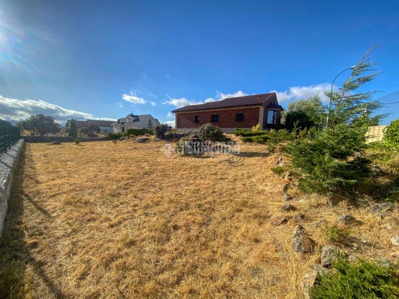 Foto f8d74613-b0cb-4153-bde3-096713b3ab78. Casa  en venta en el espinar en Los Ángeles de San Rafael Espinar (El)