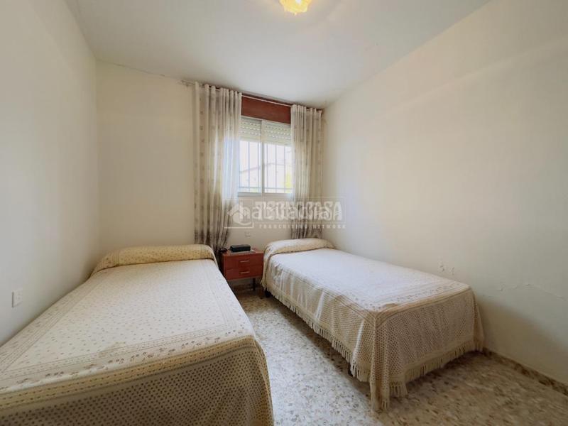 Foto 76fc75ad-3b04-4324-b576-a22d6d1276cf. Casa a Escarabajosa de Cabezas